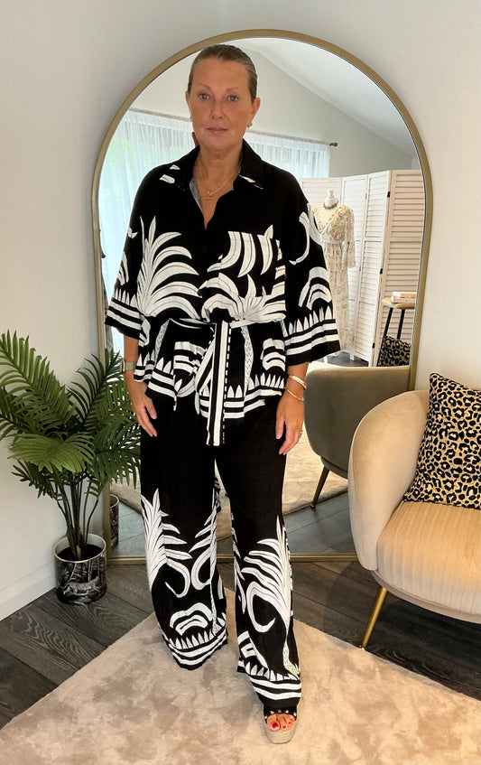 Black “Patsy” Palm Print Coord