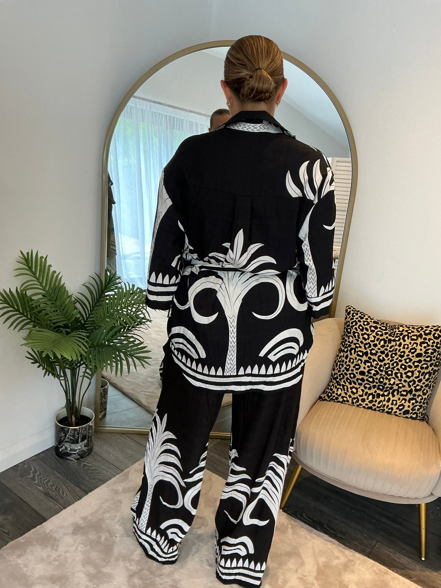 Black “Patsy” Palm Print Coord